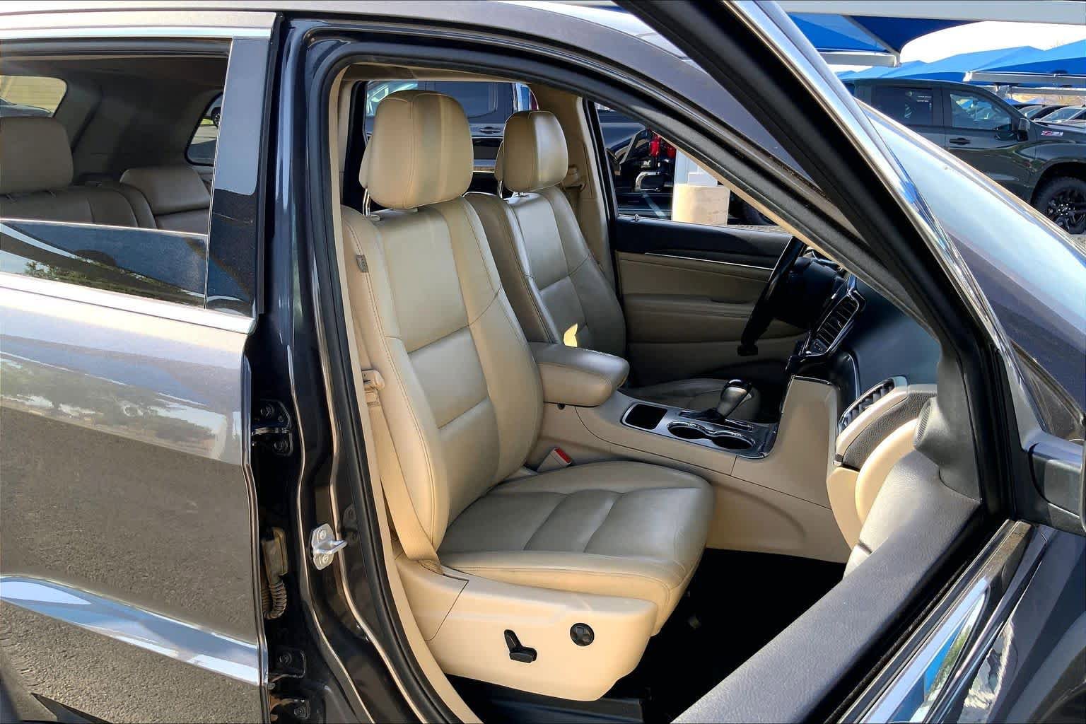 Used 2020 Jeep Grand Cherokee Limited w/ Premium Lighting Group RWD image 8