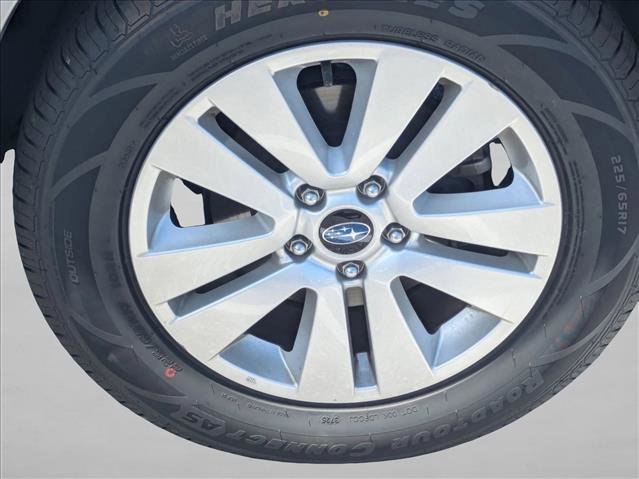 Used 2019 Subaru Outback 2.5i Premium AWD/4WD image 16