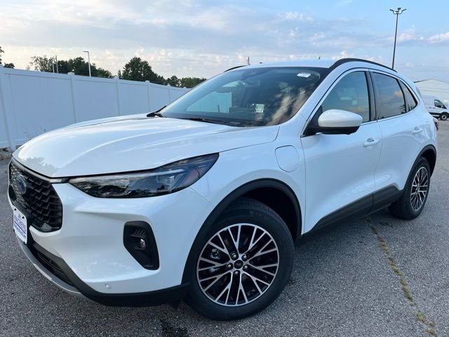 New 2025 Ford Escape Base image 2