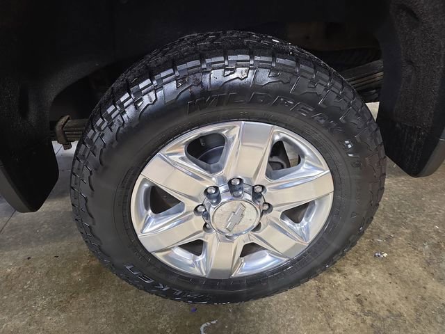 Used 2020 Chevrolet Silverado 2500 LTZ w/ LTZ Plus Package image 34