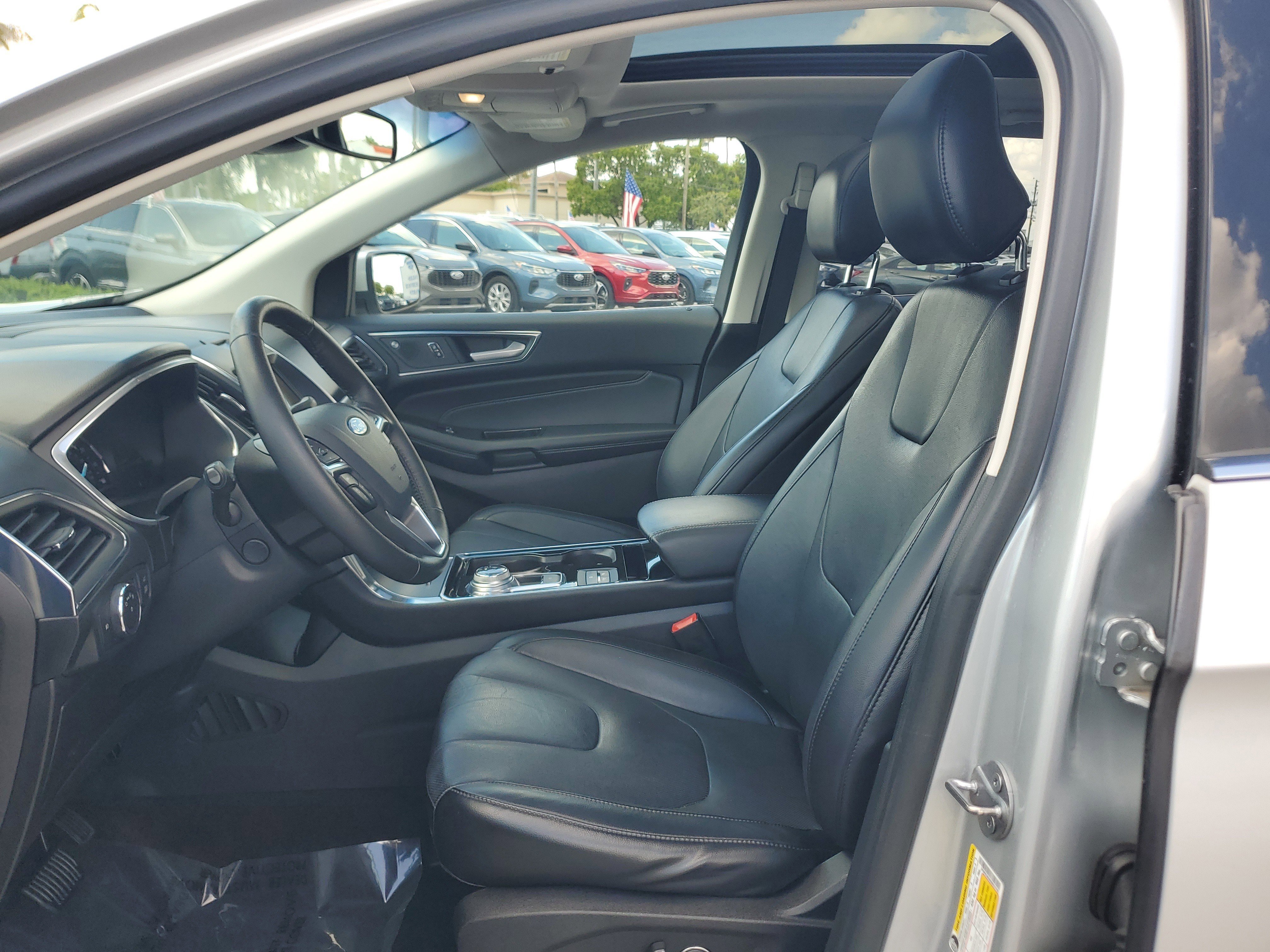 Used 2019 Ford Edge Titanium w/ Equipment Group 301A image 12