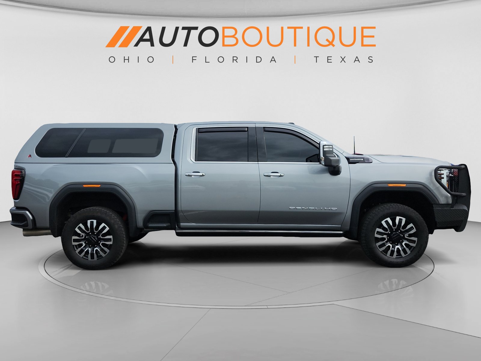 Used 2025 GMC Sierra 2500 Denali Ultimate w/ Max Trailering Package AWD/4WD image 6