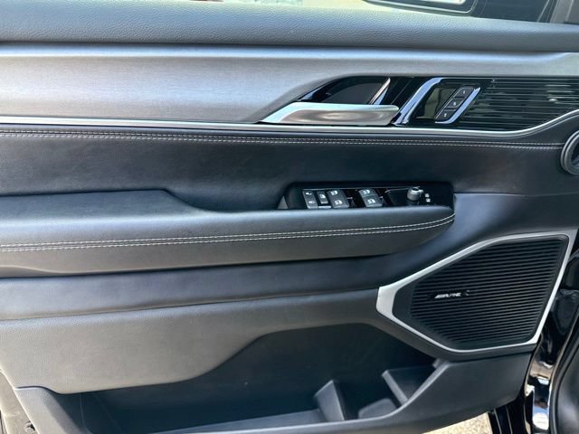 Used 2024 Jeep Wagoneer Series II AWD/4WD image 27