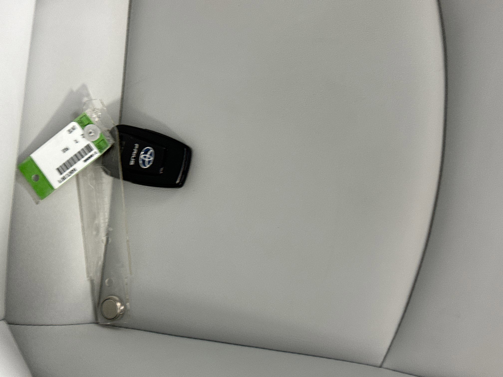 Used 2022 Toyota Prius Limited image 33