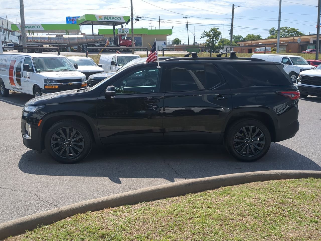 Used 2023 Chevrolet Traverse RS w/ LPO, Floor Liner Package AWD/4WD image 5