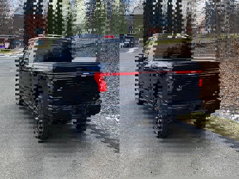 Used 2023 Ford F150 Lightning Lariat image 6