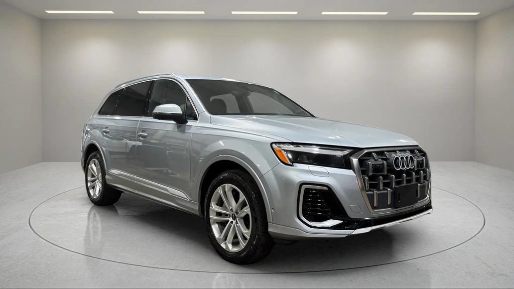 Used 2025 Audi Q7 3.0T Premium Plus AWD/4WD image 1