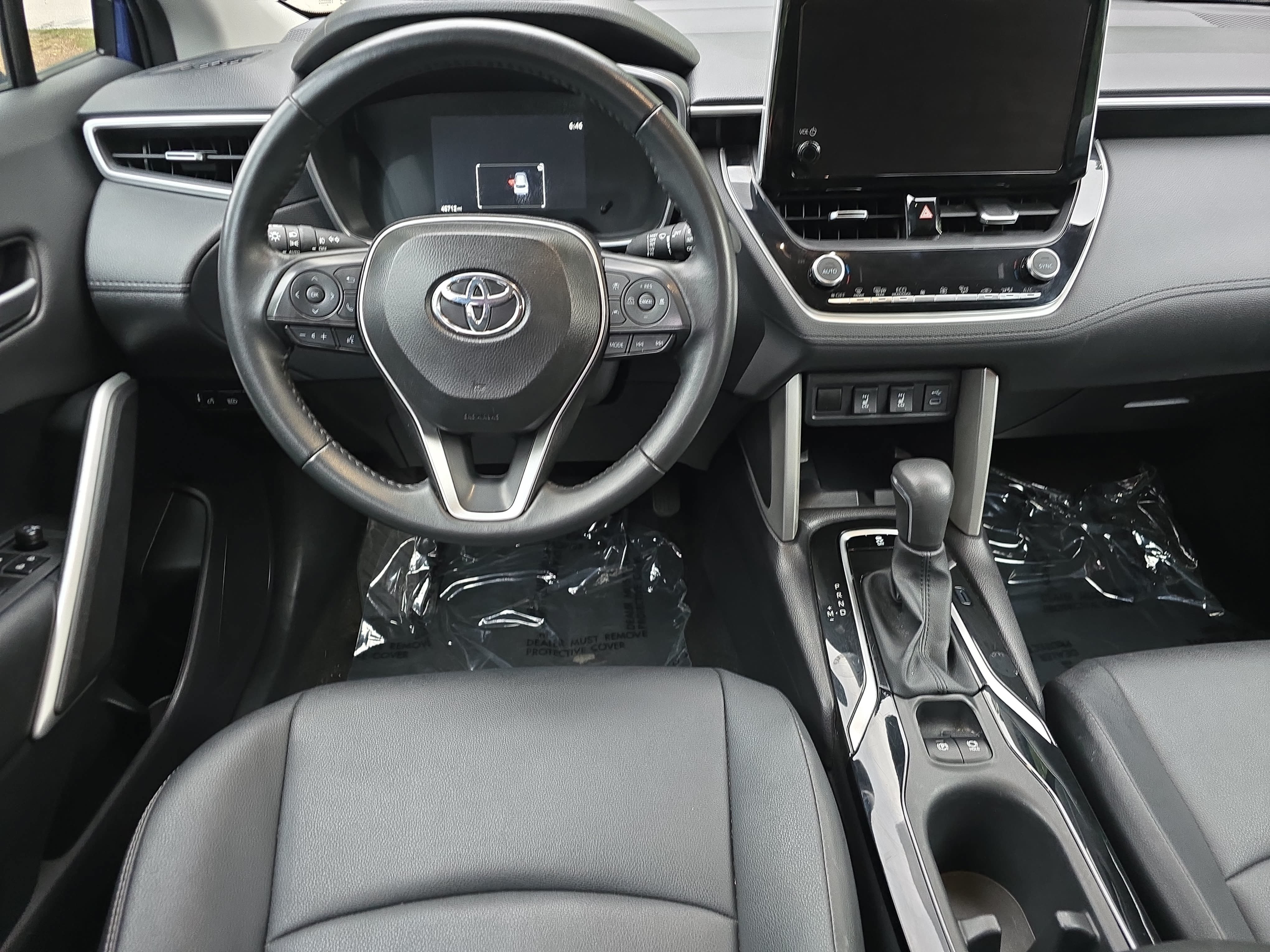 Used 2025 Toyota Corolla Cross XLE AWD/4WD image 14