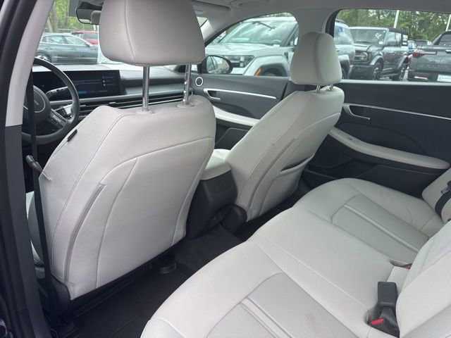Used 2026 Hyundai Sonata SEL FWD image 11