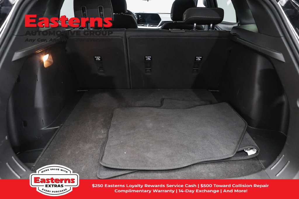 Used 2024 Chevrolet Trax RS FWD image 10