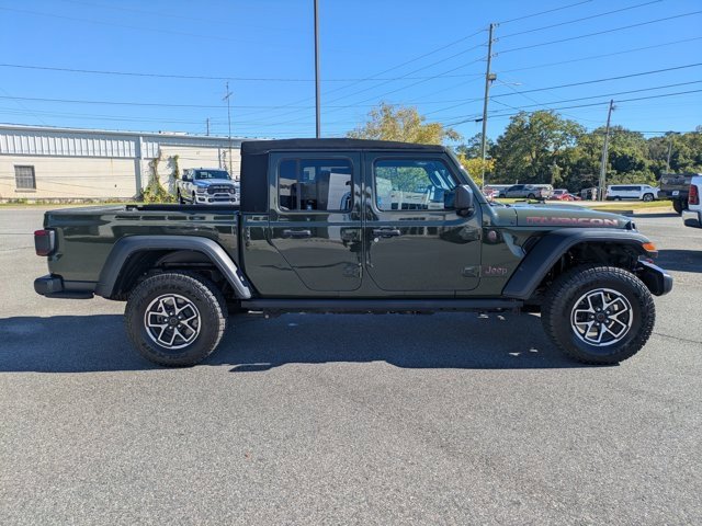 Used 2024 Jeep Gladiator Rubicon w/ Technology Group image 3