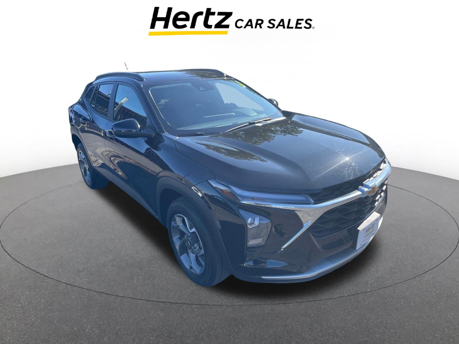 Used 2025 Chevrolet Trax LT image 1