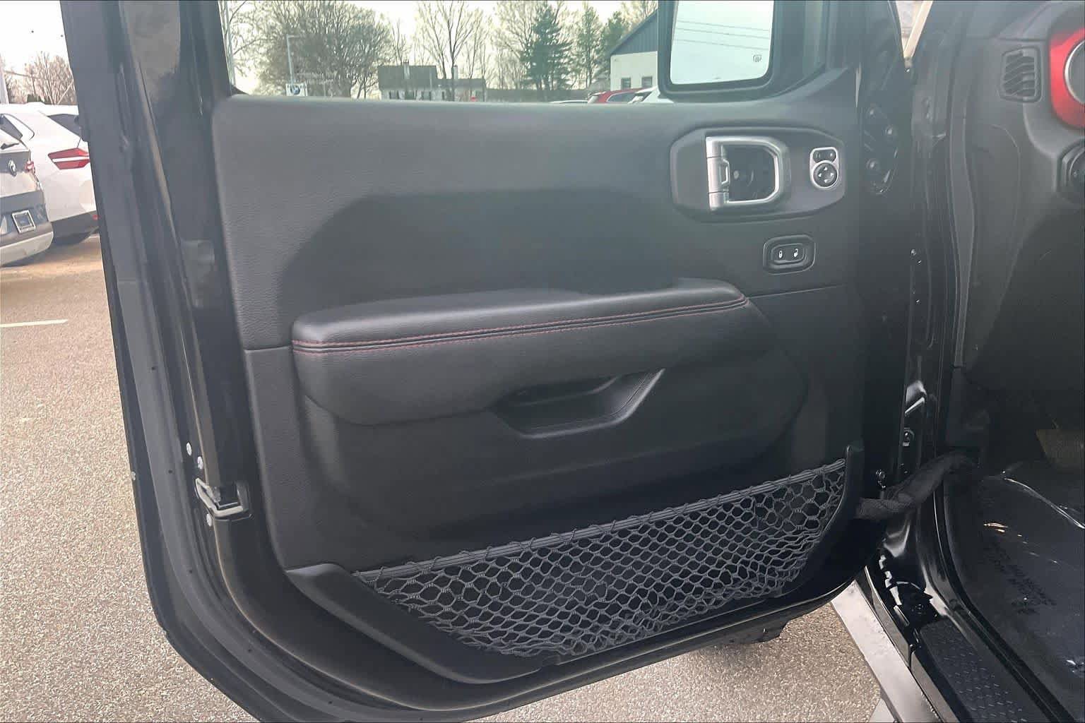 Used 2019 Jeep Wrangler Unlimited Rubicon AWD/4WD image 19