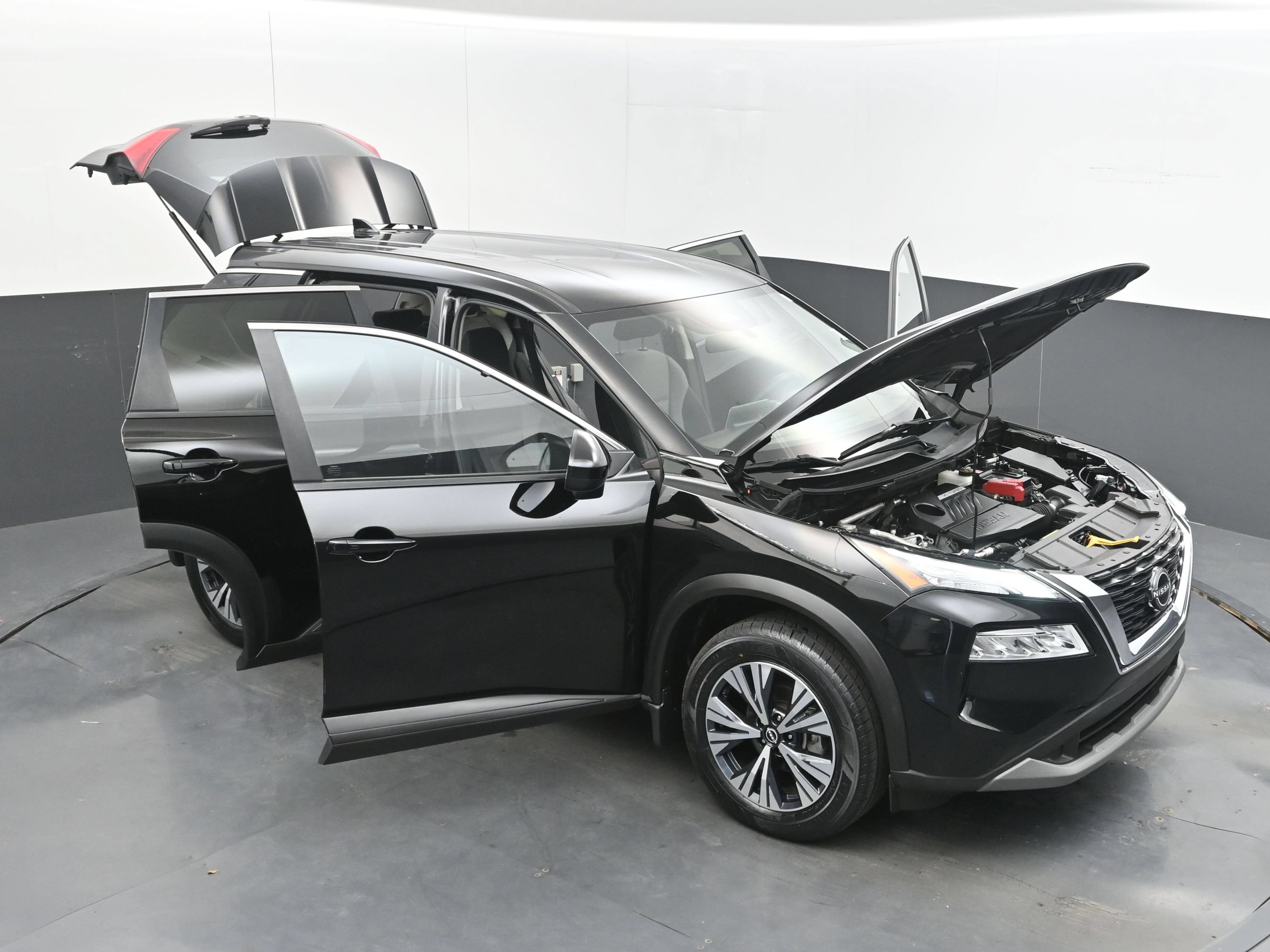 Used 2023 Nissan Rogue SV FWD image 31