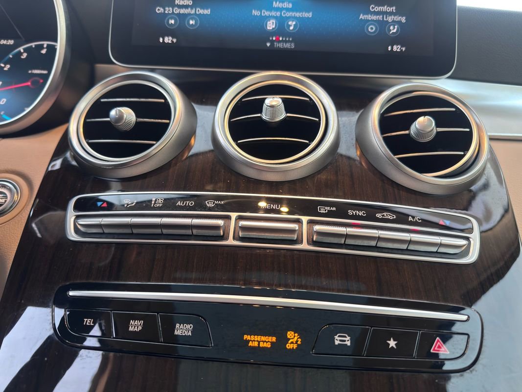 Used 2020 Mercedes-Benz GLC 300 4MATIC w/ Exterior Lighting Package image 26