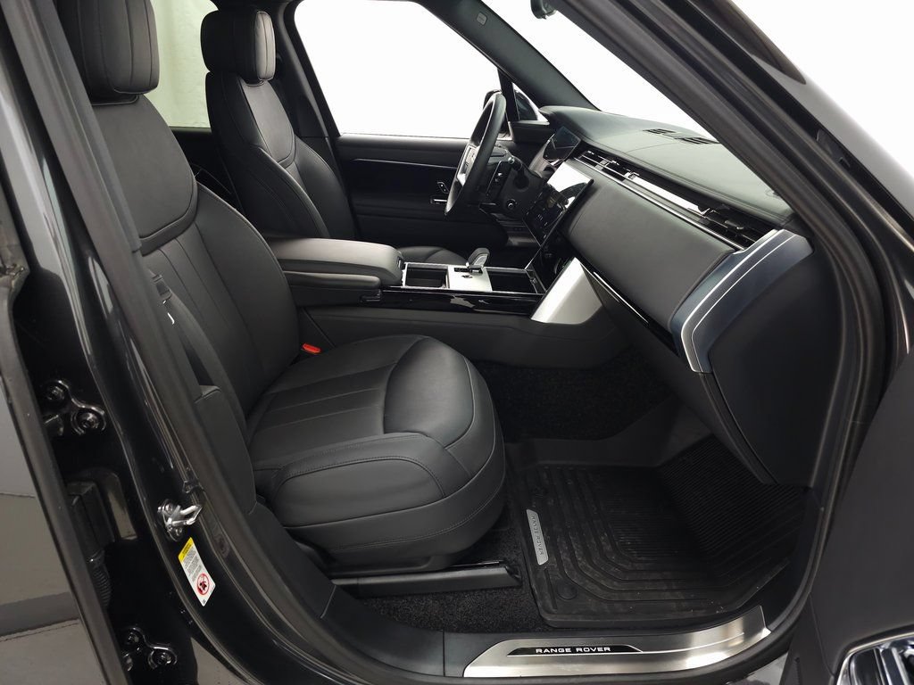 Certified 2025 Land Rover Range Rover SE AWD/4WD image 43