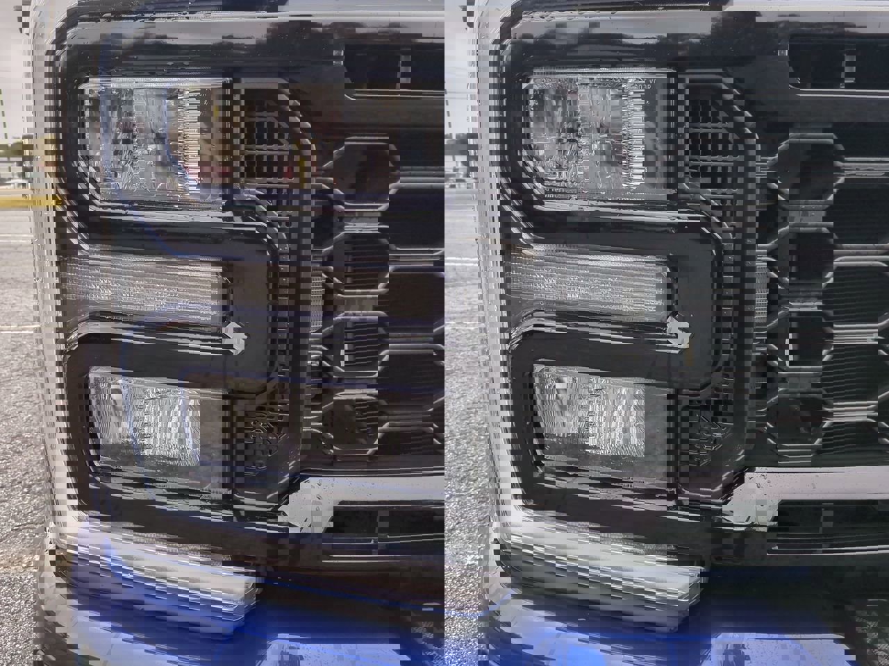 New 2026 Ford F250 Lariat w/ Black Appearance Package image 10