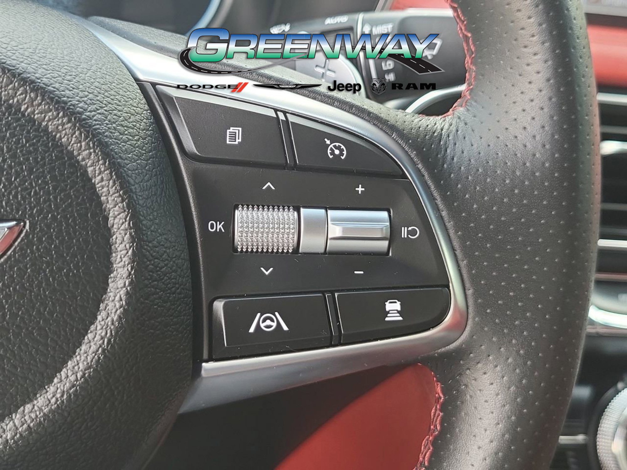 Used 2022 Genesis G70 3.3T Launch Edition image 13