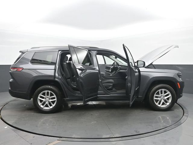 Used 2022 Jeep Grand Cherokee L Laredo w/ Luxury Tech Group I image 59