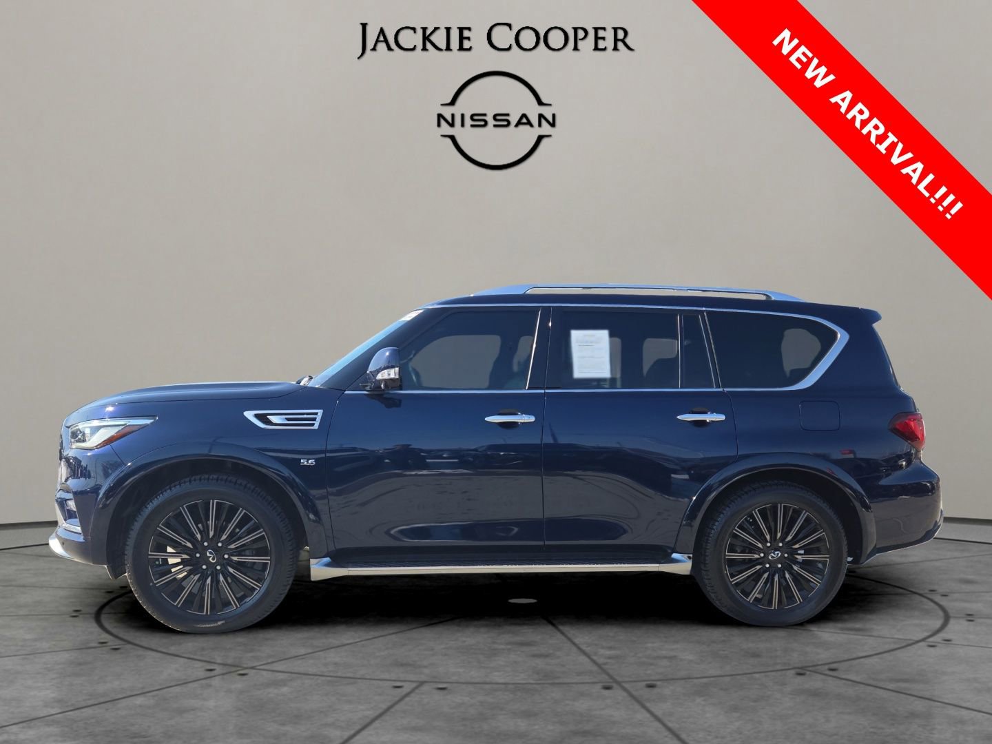 Used 2019 INFINITI QX80 Limited w/ All-Season Package image 2