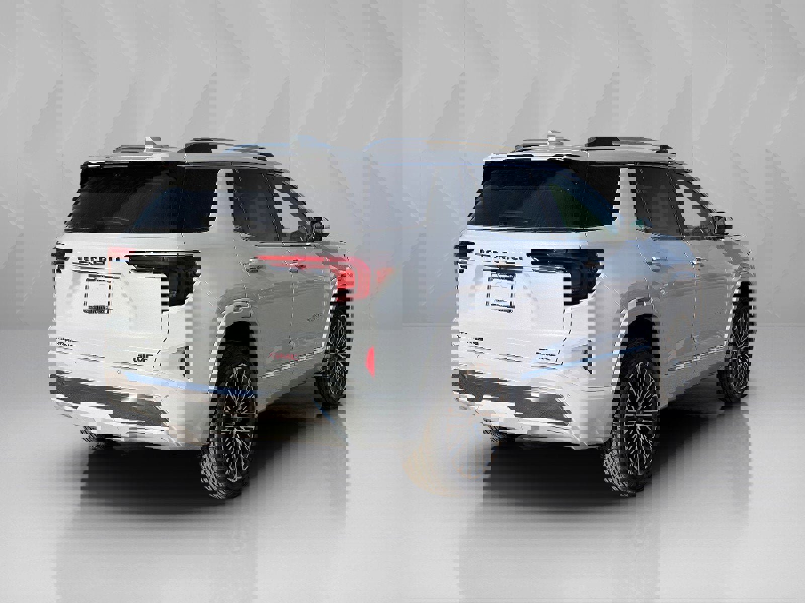 New 2026 GMC Terrain Denali w/ LPO, Floor Liner Package image 5