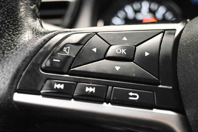 Used 2020 Nissan Rogue SV AWD/4WD image 22