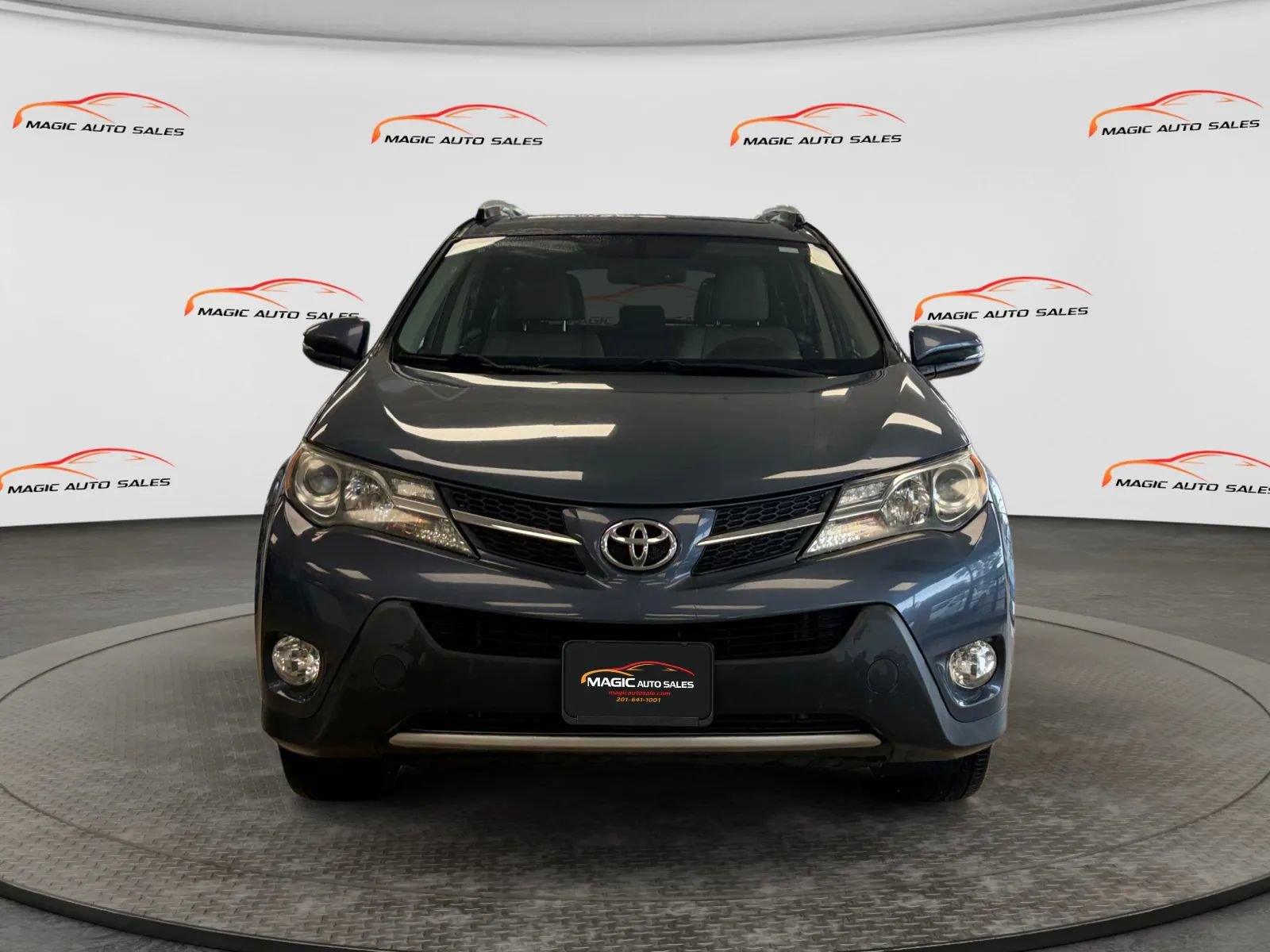Used 2014 Toyota RAV4 Limited AWD/4WD image 3