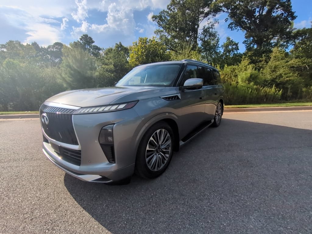 New 2027 INFINITI QX80 Luxe w/ Exterior Package AWD/4WD image 4