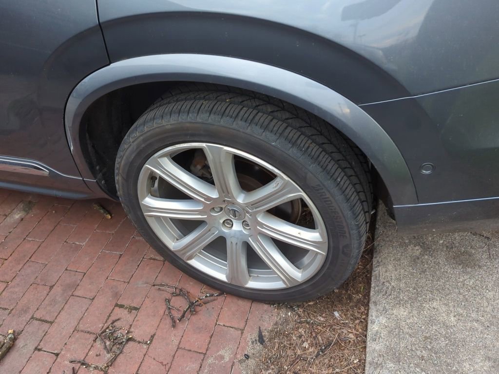 Used 2018 Volvo XC90 T6 Inscription w/ Convenience Package image 5