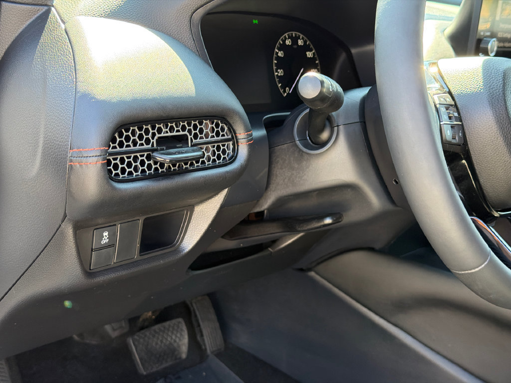Used 2024 Honda HR-V Sport image 13