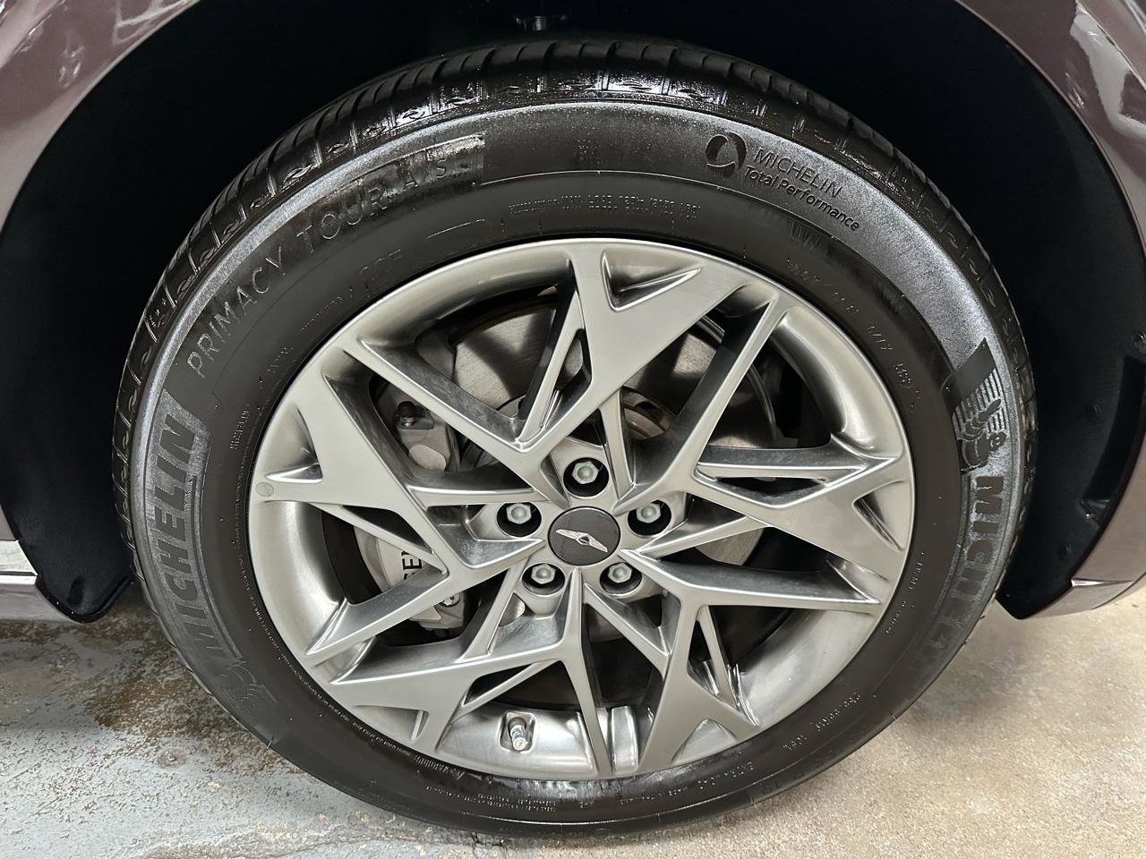 Used 2023 Genesis GV70 2.5T w/ Advanced Package AWD/4WD image 23