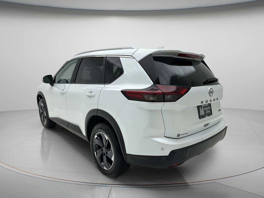 Used 2025 Nissan Rogue SV w/ SV Premium Package AWD/4WD image 6