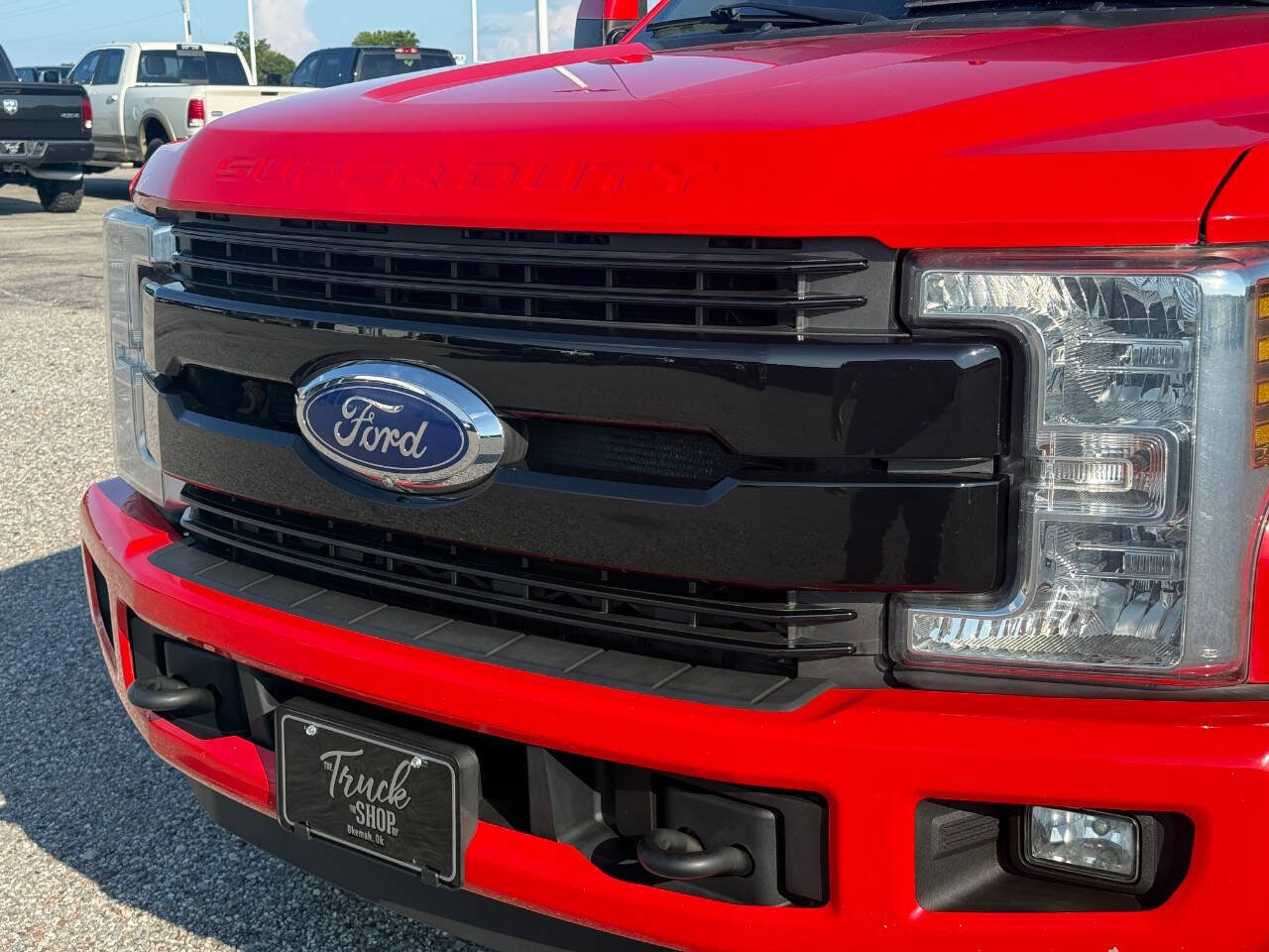 Used 2019 Ford F250 Lariat w/ Lariat Ultimate Package AWD/4WD image 4