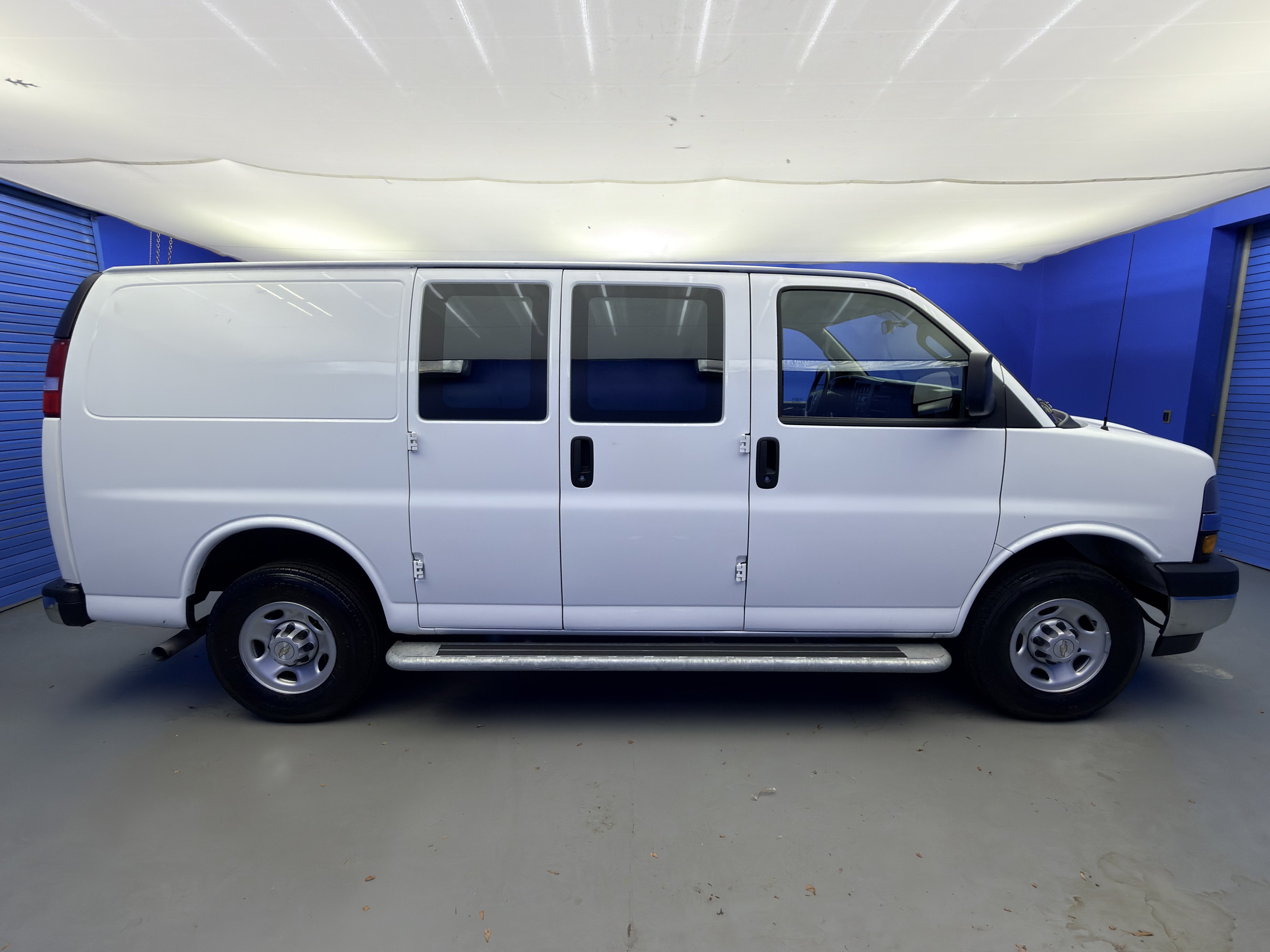Used 2024 Chevrolet Express 2500 w/ Driver Convenience Package RWD image 8