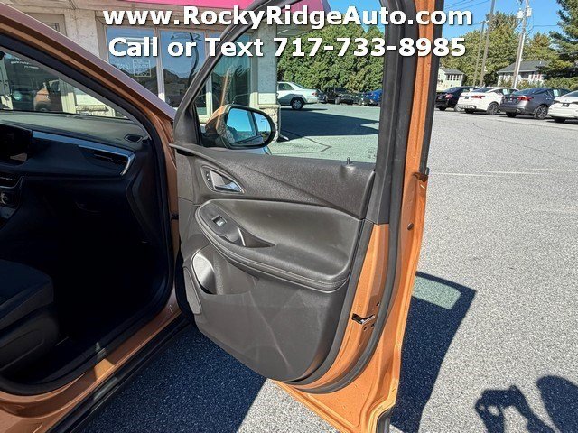 Used 2025 Buick Encore GX Preferred w/ Advanced Technology Package AWD/4WD image 31