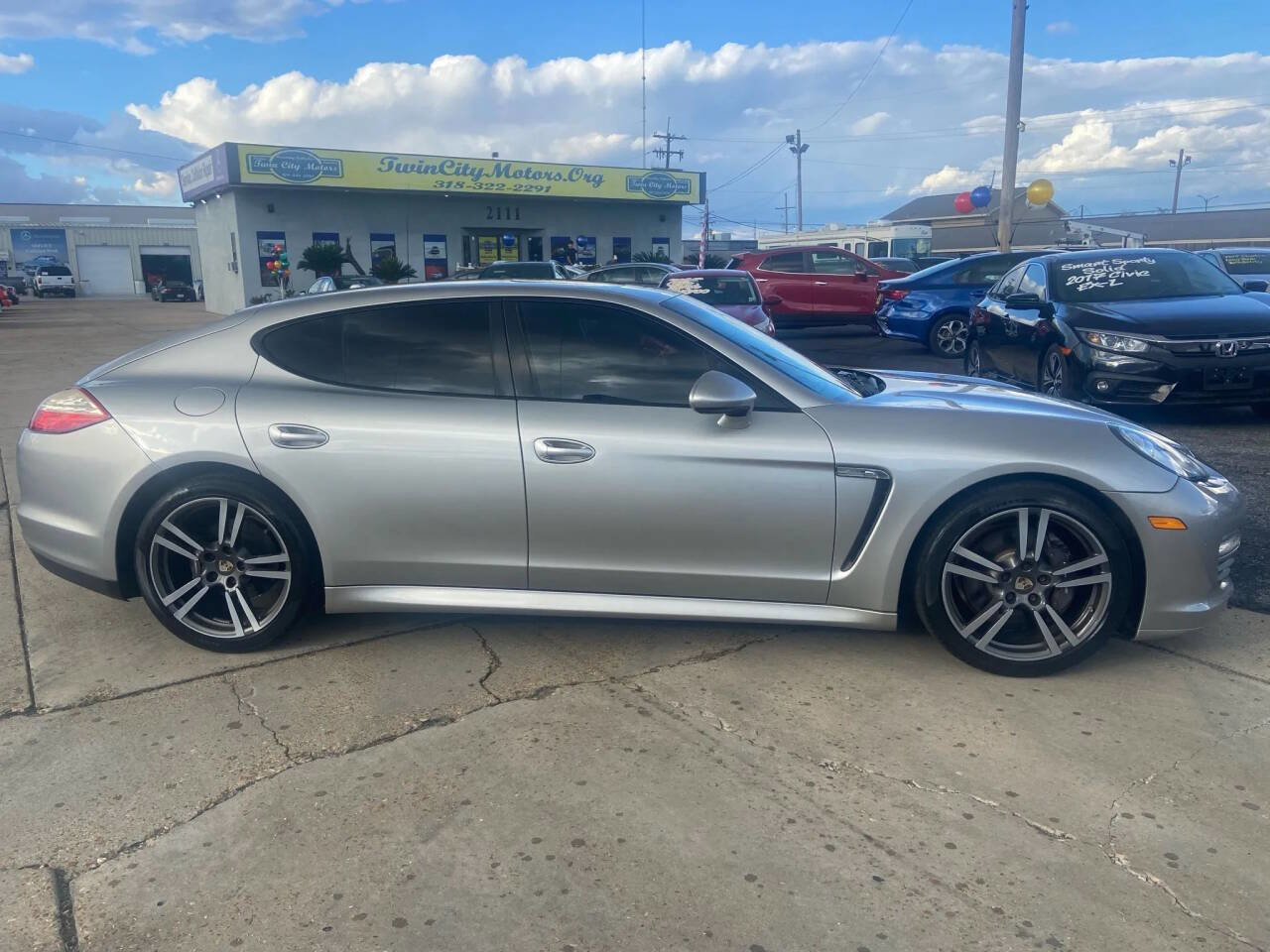 Used 2012 Porsche Panamera 4 image 5