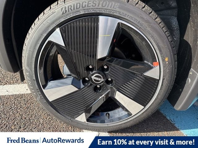 New 2026 Nissan Kicks SR w/ Cold Weather Package image 17