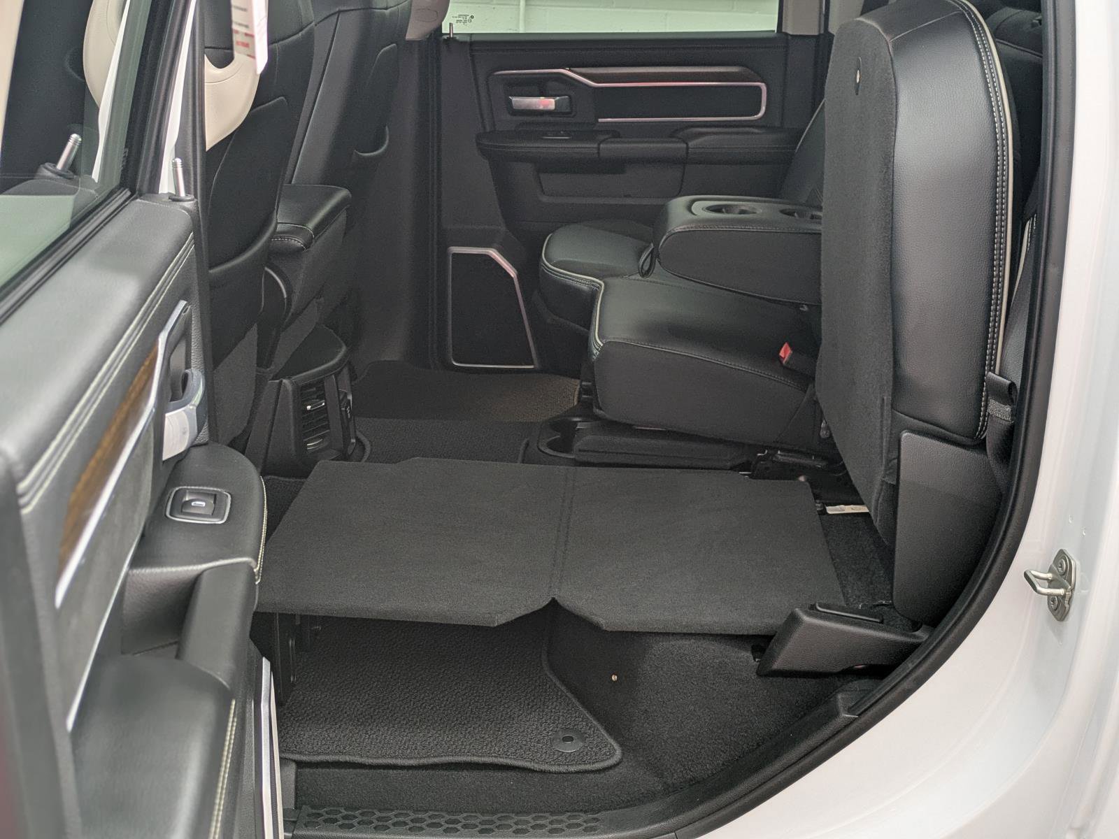 Used 2024 RAM 2500 Laramie image 12