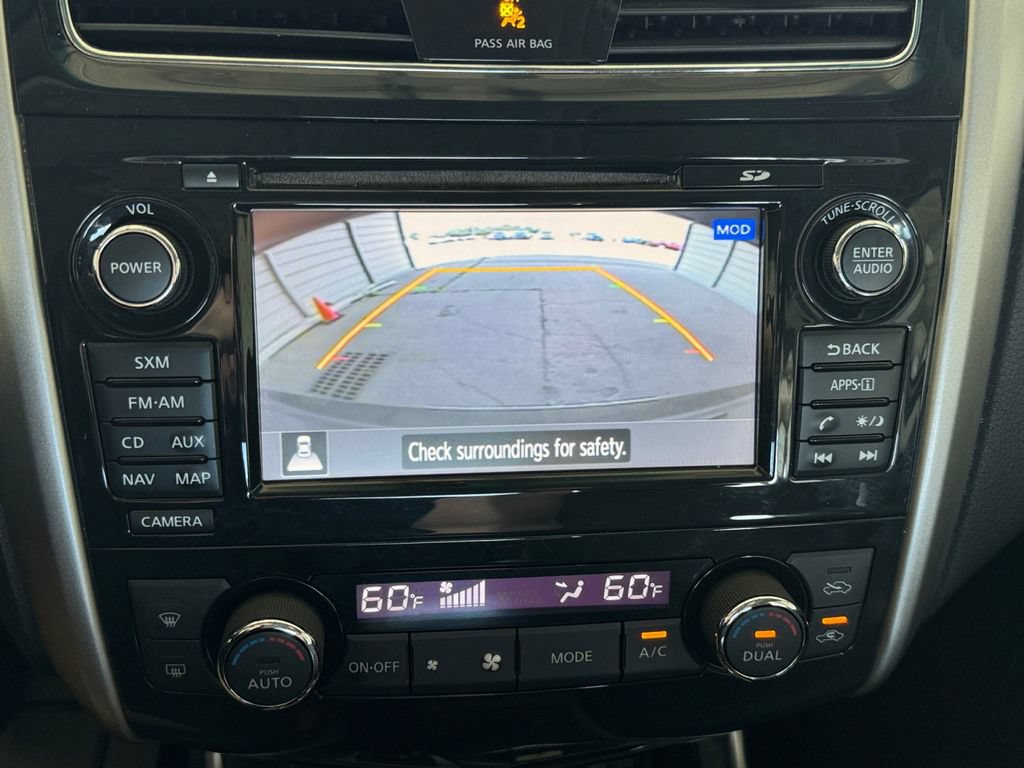 Used 2015 Nissan Altima 3.5 SL FWD image 18