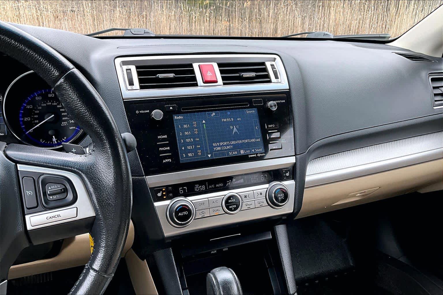 Used 2017 Subaru Outback 2.5i Premium AWD/4WD image 6