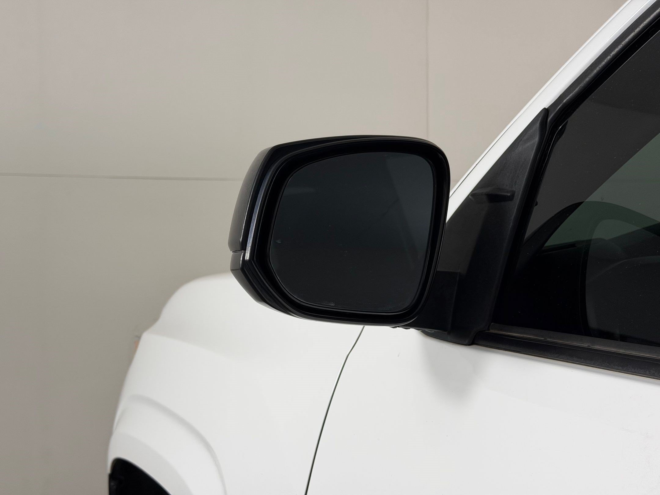 Used 2020 Toyota Tacoma SR AWD/4WD image 27