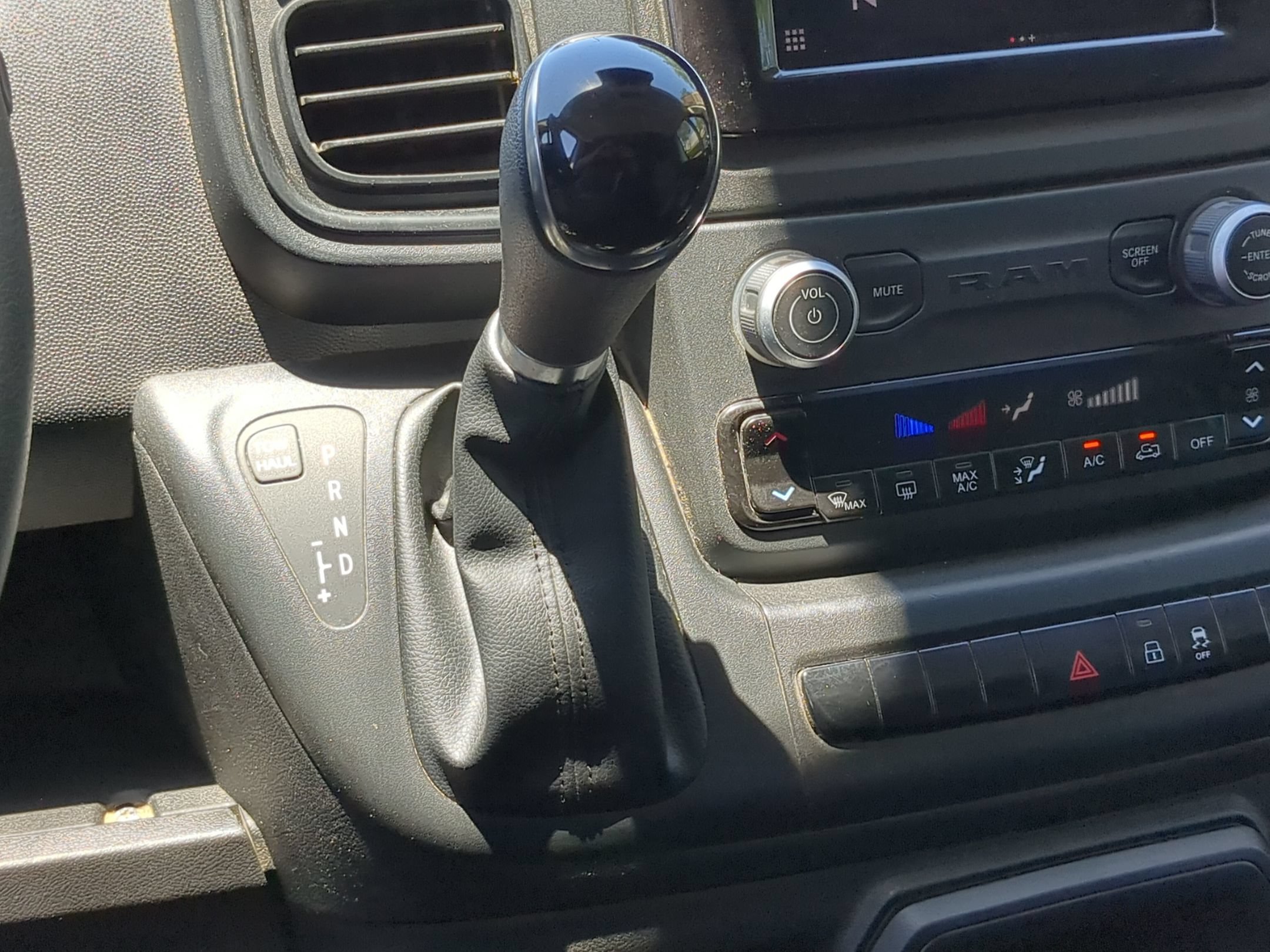 Used 2023 RAM ProMaster 2500 FWD image 25