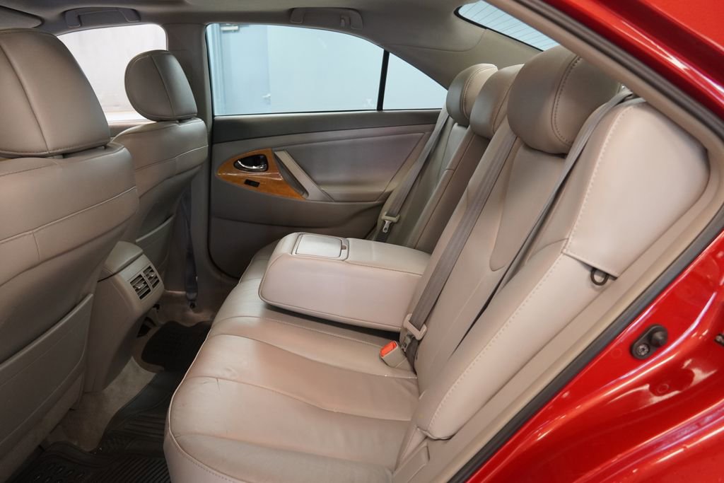 Used 2007 Toyota Camry V6 FWD image 25