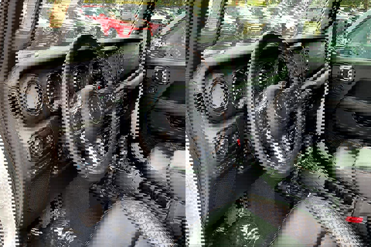 Used 2023 Jeep Wrangler Unlimited Sahara image 13