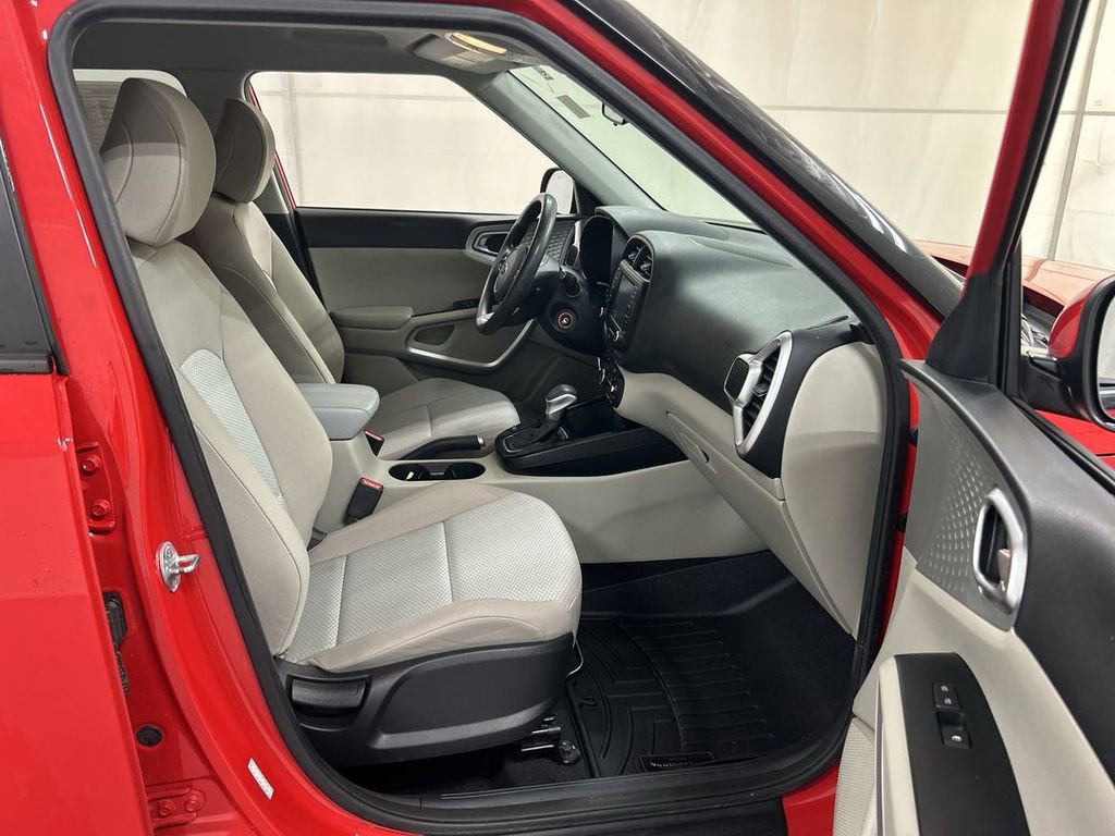 Used 2021 Kia Soul LX image 25