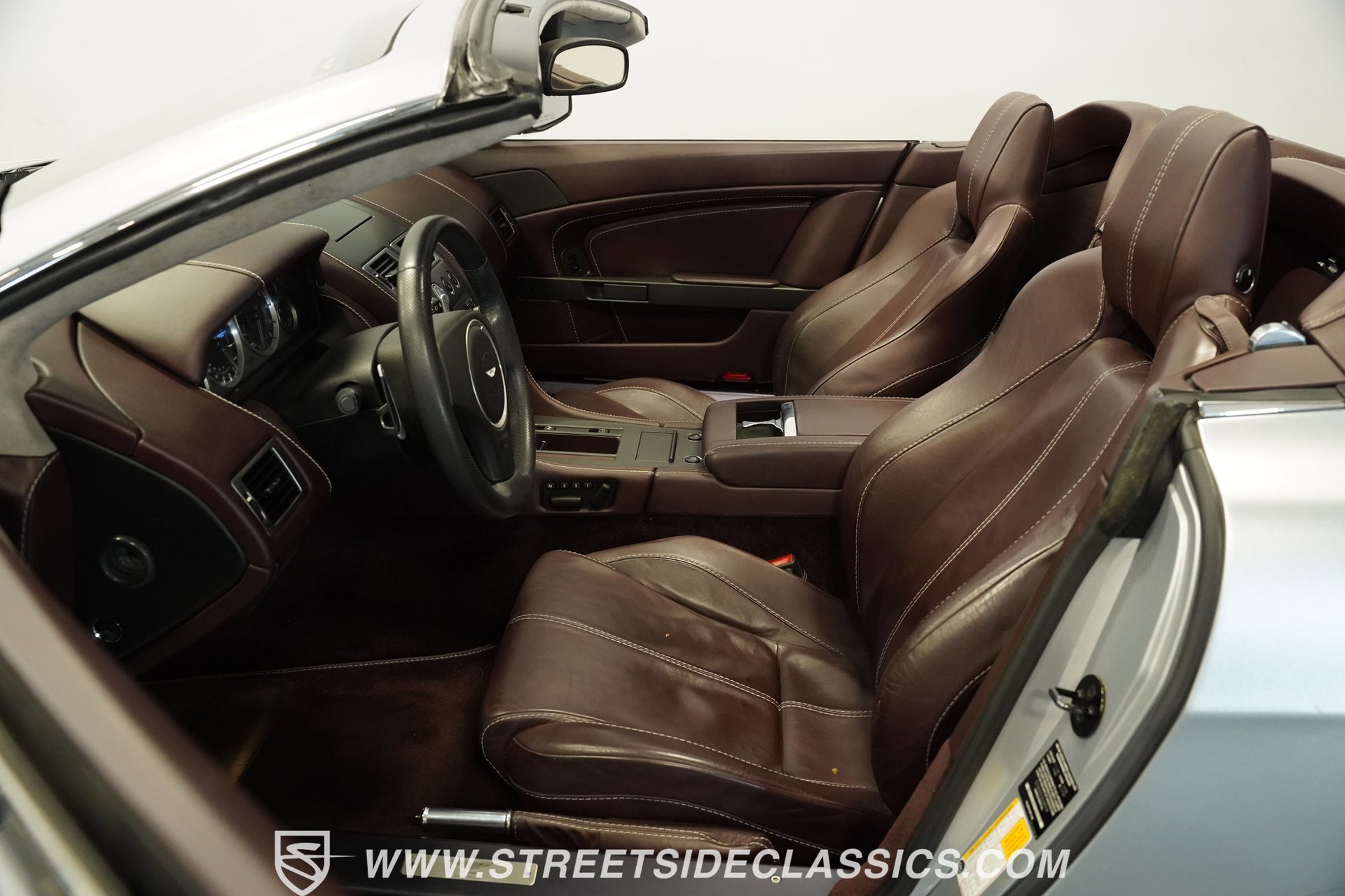 Used 2008 Aston Martin V8 Vantage Roadster image 3