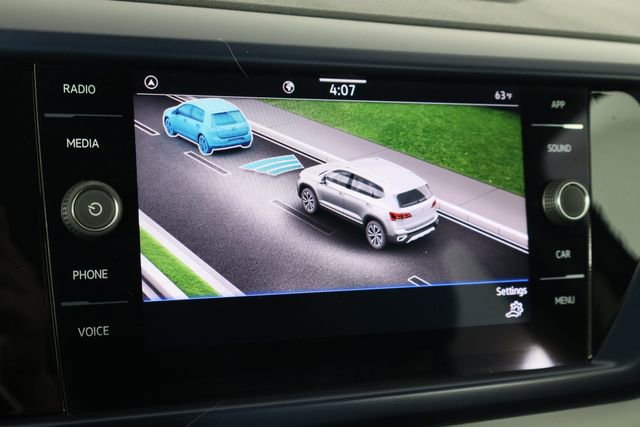 Used 2023 Volkswagen Taos SE image 31