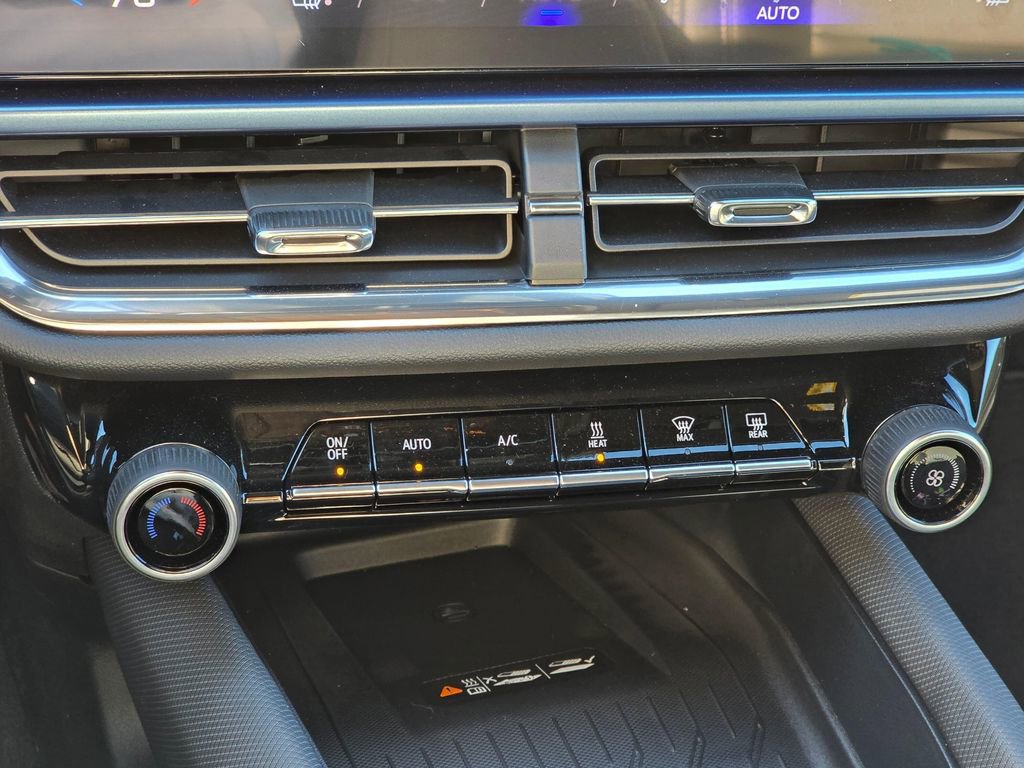 New 2026 Chevrolet Equinox EV LT image 28