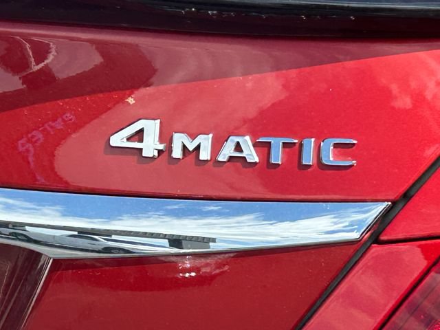 Used 2018 Mercedes-Benz C 300 4MATIC Sedan image 4