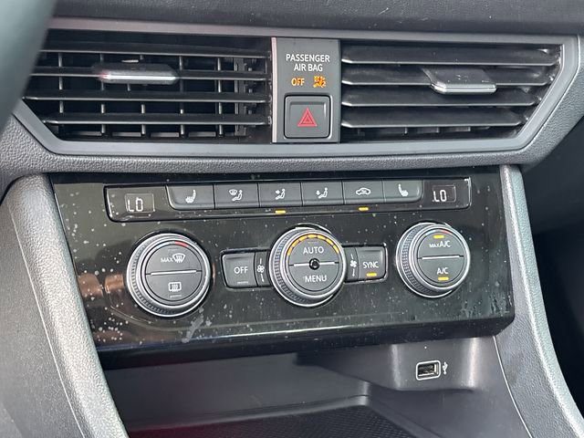 Used 2019 Volkswagen Jetta SEL FWD image 19